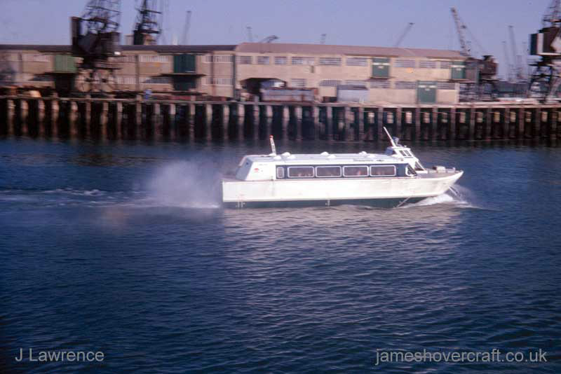 The Hovermarine HM2 Sidewall - Sidewall craft arriving at Ramsgate (credit: Pat Lawrence).